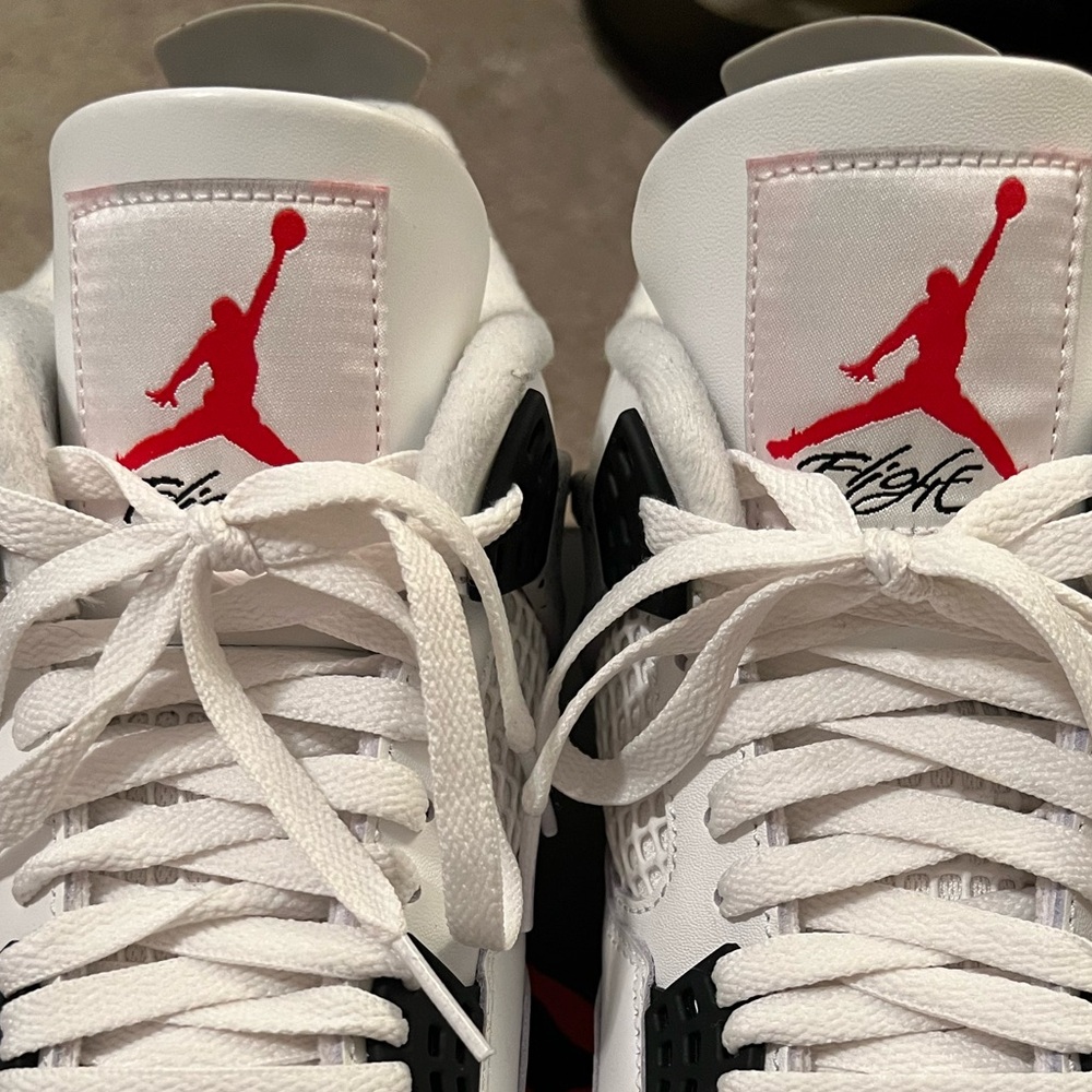 Jordan 4 Retro (2025) White Cement 
Worn 3x - Picture 6 of 11